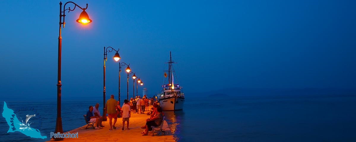 pefkochori-fullmoon-p6202855-850x340_1200x480-logo